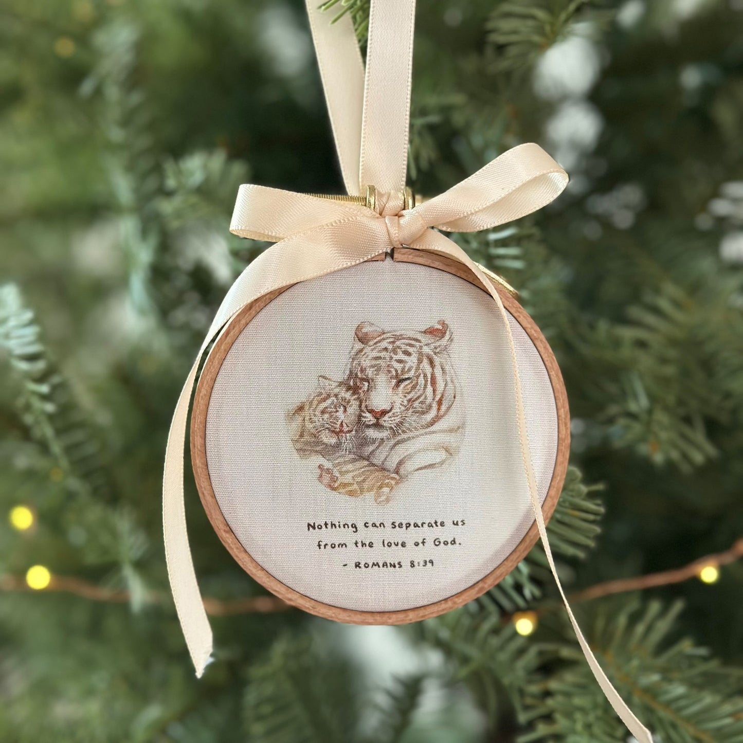 Tiny Verses™ Ornament - Love of God (Romans 8:39)